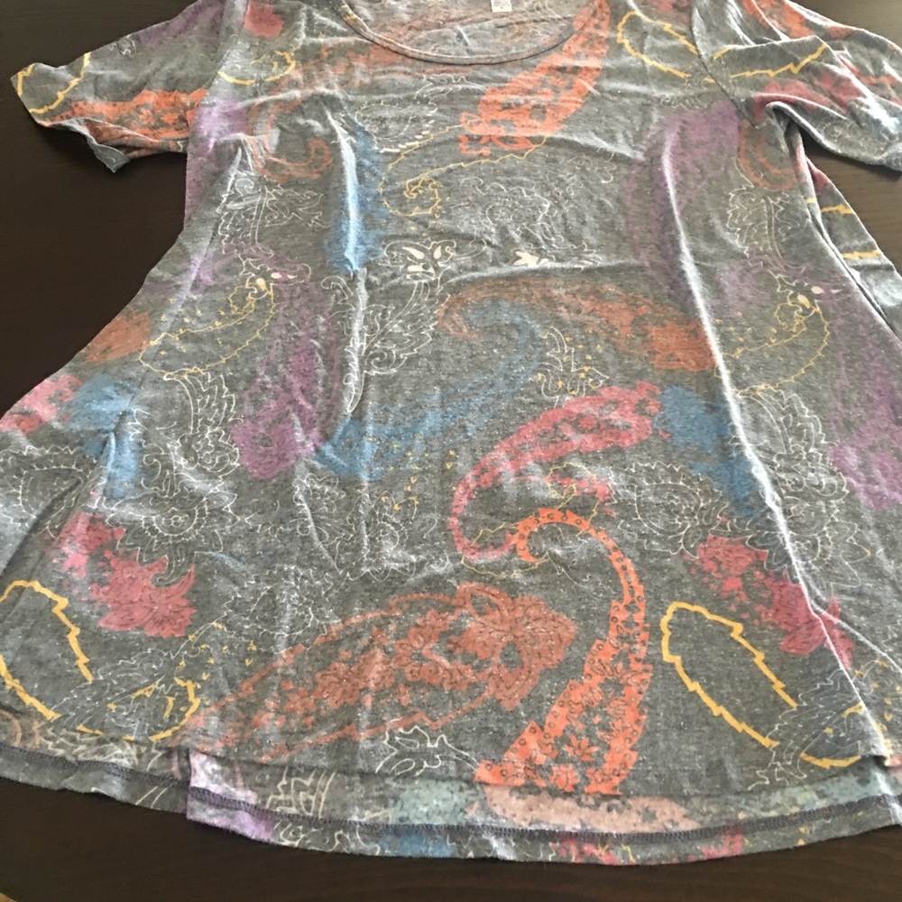 Lularoe perfect tee